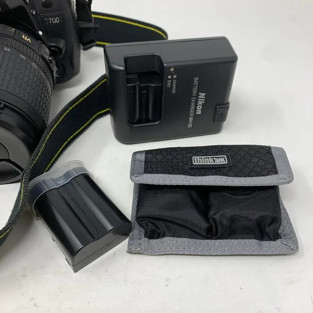 Nikon D7000 16.2 Megapixel Digital SLR Camera W/18-105mm Lens + Accessories